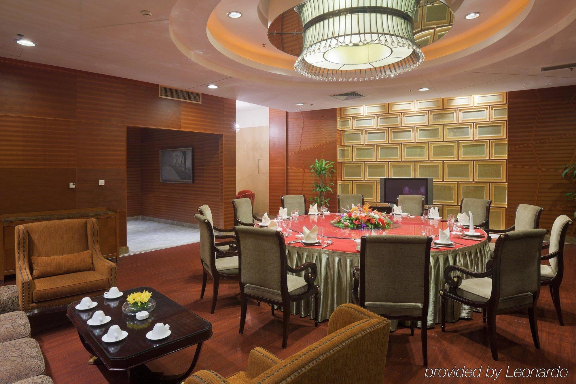 Holiday Inn Chengdu Century City West, An Ihg Hotel Restoran fotoğraf